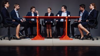 Spectacolul ”Antisocial” ajunge la Tîrgu Mureș