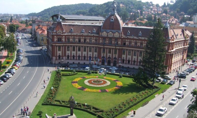 Numărul turiştilor care vizitează Braşovul este în creştere Numărul turiştilor care vizitează Braşovul este în creştere