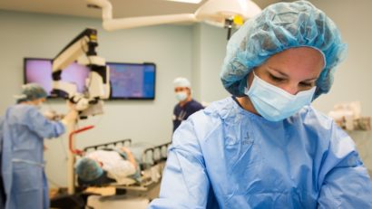 Echipe medicale din Tîrgu Mureş şi Cluj-Napoca au însoţit răniţii de la Colectiv în Marea Britanie şi Norvegia