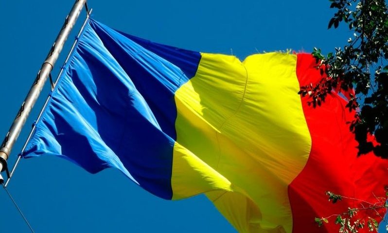 Autorităţile investighează dispariţia tricolorului de lângă statuia Ostaşului Român din Sfântu Gheorghe