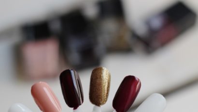 LECŢIA DE STIL: UNGHII IN CULORILE TOAMNEI