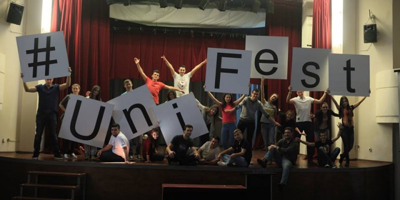 Donaţii pentru Colectiv la UNIFEST Tîrgu Mureș