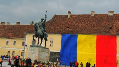 La Alba Iulia, pregătirile pentru sărbătoarea Zilei Naţionale sunt în plină desfăşurare