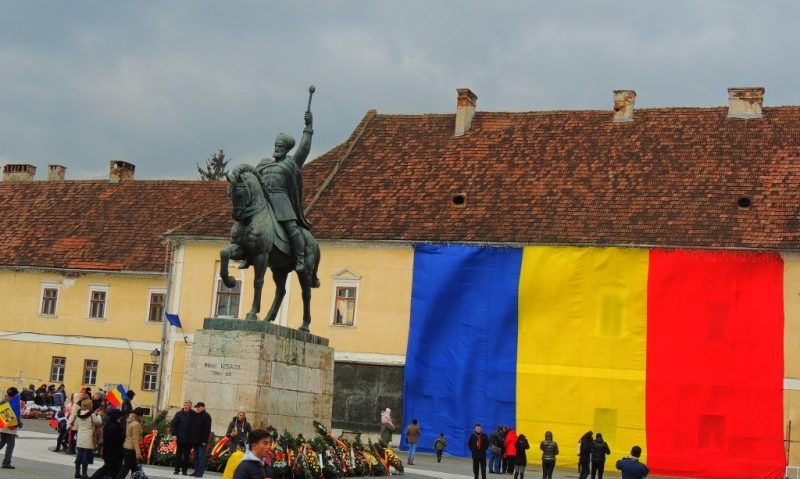 Evenimentele dedicate Zilei Naționale încep astăzi la Alba Iulia