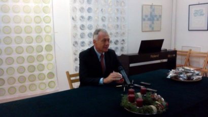 Guvernul trebuie să cheltuie banii pentru investiţii în 2016