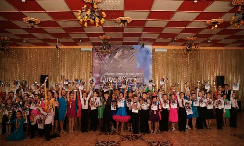 Copii din toată țara au dansat la sfârșit de săptămână la Reghin