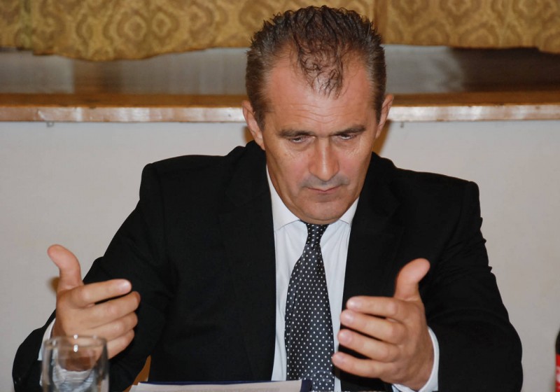Primarul din Şelimbăr, aflat în arest la domiciliu, şi-a dat demisia