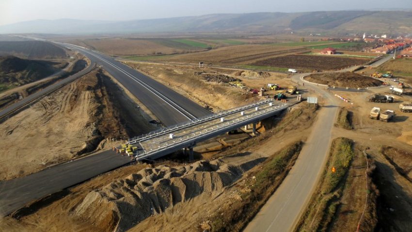 Tronsonul autostrăzii A1 Sălişte-Cunţa rămâne închis pe o perioadă nedeterminată Tronsonul autostrăzii A1 Sălişte-Cunţa rămâne închis pe o perioadă nedeterminată