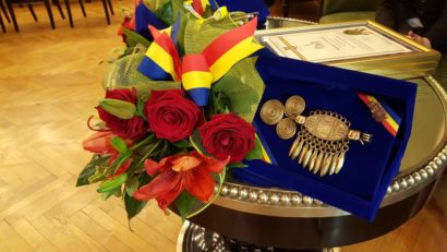 Șase personalități mureșene au primit astăzi Fibula de la Suseni