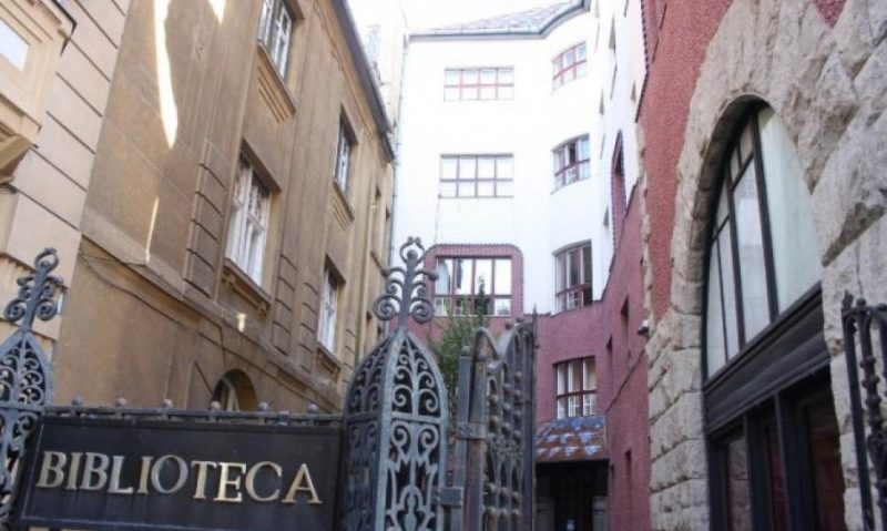 Biblioteca Județeană Mureș deschide secția de biblioterapie Biblioteca Județeană Mureș deschide secția de biblioterapie