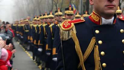 Peste 1.500 de militari şi specialişti din mai multe ministere vor participa la parada militară de 1 Decembrie