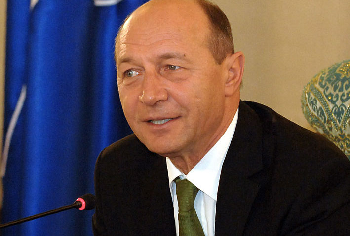 Instanţa confirmă urmărirea penală pe numele lui Băsescu în dosarul ‘Demisia în cinci minute’ Instanţa confirmă urmărirea penală pe numele lui Băsescu în dosarul ‘Demisia în cinci minute’