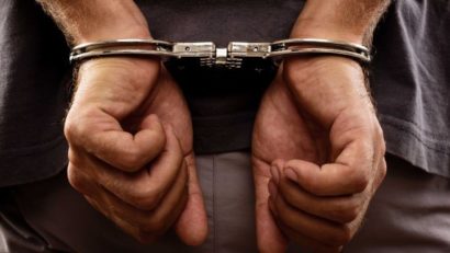 Rețea de traficanți de droguri, destructurată de polițiștii covăsneni