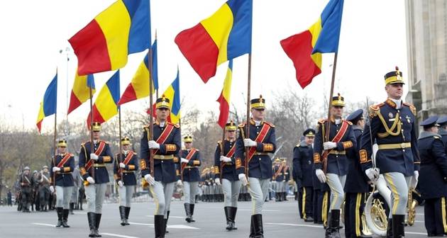 Peste 10.000 de bucureșteni au asistat la parada de Ziua Națională