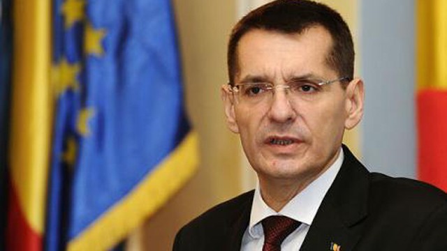 Ministrul Tobă a cerut prefecţilor să identifice locurile în care vor fi organizate manifestări cu public numeros
