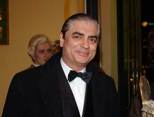 Prinţul Paul Lambrino va fi prezentat astăzi Curţii de Apel Braşov cu propunere de arestare preventivă Prinţul Paul Lambrino va fi prezentat astăzi Curţii de Apel Braşov cu propunere de arestare preventivă