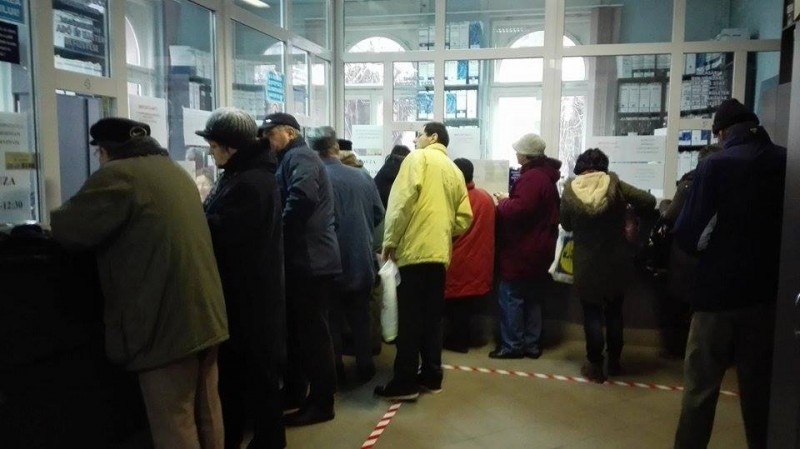 Sute de târgumureșeni la ghișee în prima zi de plată a taxelor și impozitelor locale