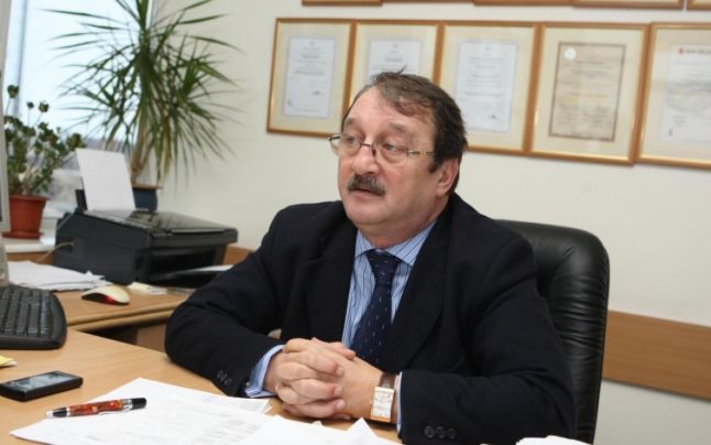 Judecătorii au amânat pentru 8 ianuarie pronunţarea sentinţei în cazul lui Mircea Băsescu
