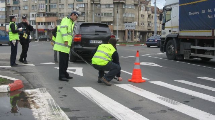 Doi adulţi şi un copil, accidentaţi azi pe trecerile de pietoni în jud. Sibiu