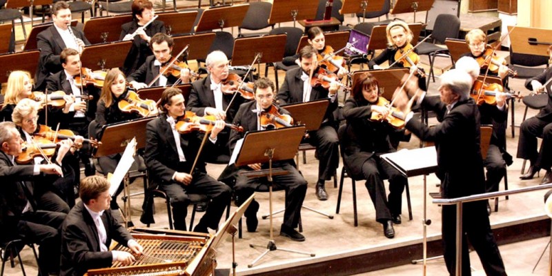 Filarmonica Braşov deschide joi cea de a 138-a stagiune a sa