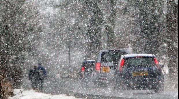 Informare meteo de ninsori şi viscol pentru zonele montane