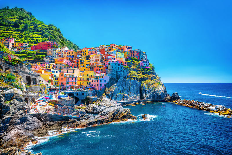 Italia va limita numărul de turişti care vizitează zona protejată Cinque Terre