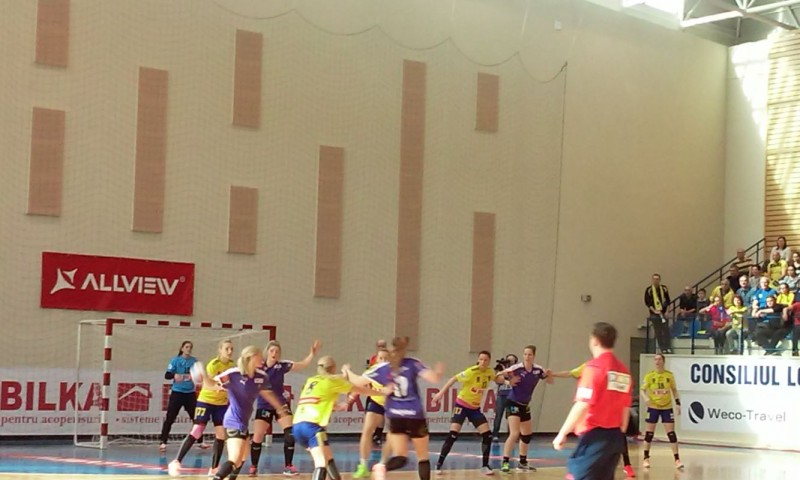 Handbal feminin: Corona Braşov s-a calificat, fără emoţii, în semifinalele Cupei EHF Handbal feminin: Corona Braşov s-a calificat, fără emoţii, în semifinalele Cupei EHF