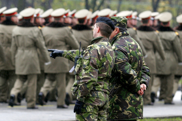 MApN estimează un necesar de 15.000 de locuinţe de serviciu pentru militari MApN estimează un necesar de 15.000 de locuinţe de serviciu pentru militari