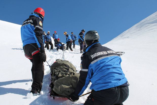Jandarmii montani harghiteni în ajutorul turiștilor