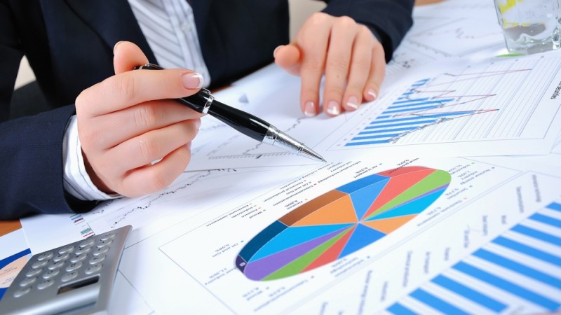 Deficitul comercial al României a crescut