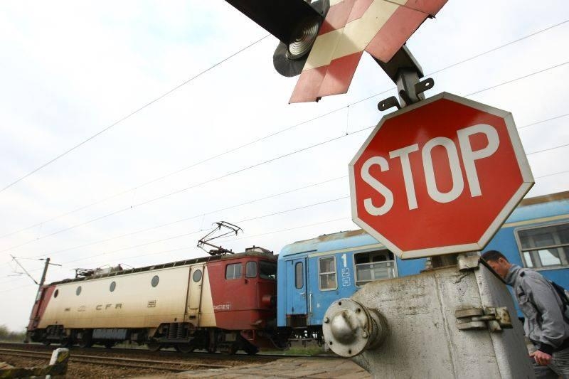 Accident la trecerea de cale ferată în localitatea mureșeană Chirileu