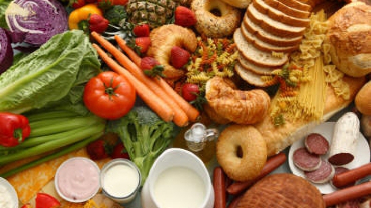 Experţii avertizează că dacă lumea nu îşi schimbă obiceiurile alimentare, nu vom mai putea să ne hrănim sănătos şi sustenabil