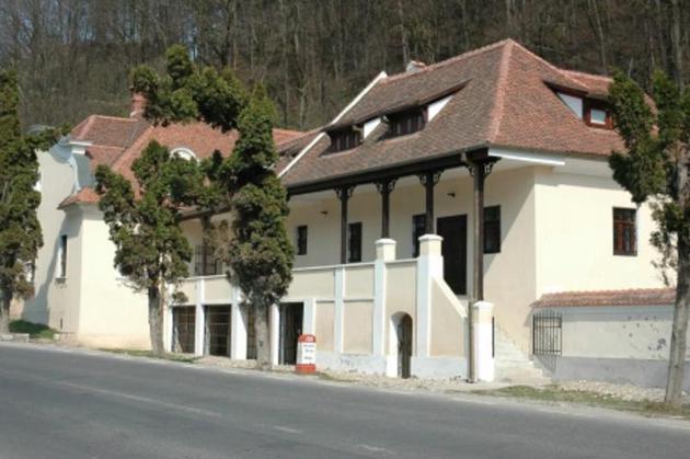 Reprezentanţii Ministerului Culturii vor veni azi la Bran pentru a stabili viitorul muzeului