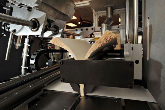 Se deschide prima librărie din Europa unde cărţile sunt tipărite pe loc
