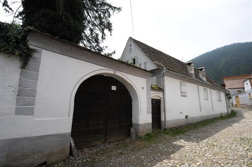 Nepotul poetului Octavian Goga va fi ghid pentru o zi