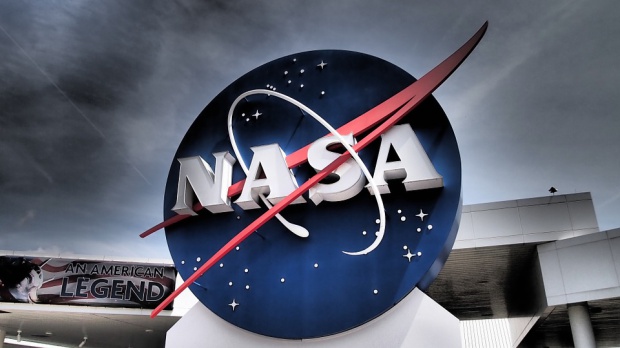 Peste 50 de tineri români vor să intre în atenţia NASA