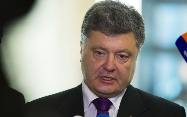 Preşedintele Ucrainei, Petro Poroşenko, efectuează azi o vizită oficială la Bucureşti