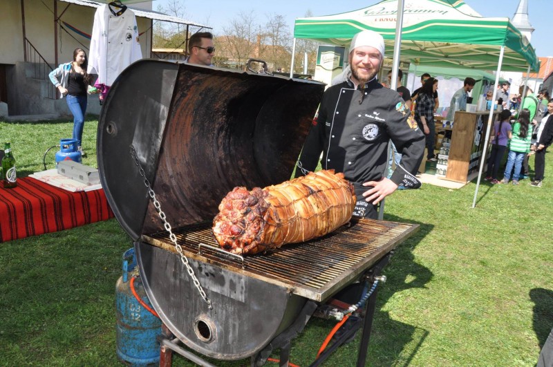 Porchetta de Bogata, “vedeta” culinară la Jazz in the Park