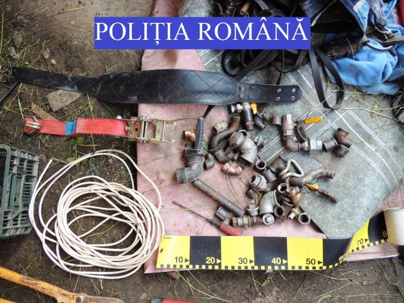 Percheziţii la Reghin