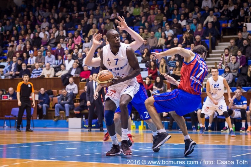 BC Mureș pierde meciul 3 cu Steaua, dar rămâne favorită în lupta pentru finală