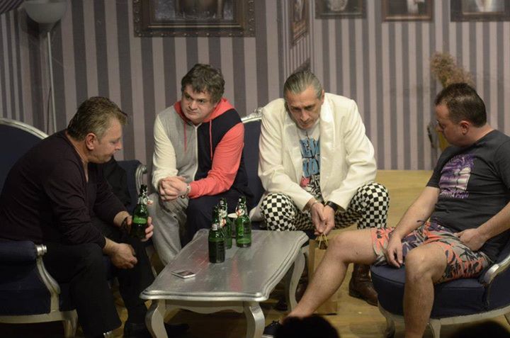 La Teatrul Național din Tîrgu-Mureș se joacă spectacolul CLOACA La Teatrul Național din Tîrgu-Mureș se joacă spectacolul CLOACA