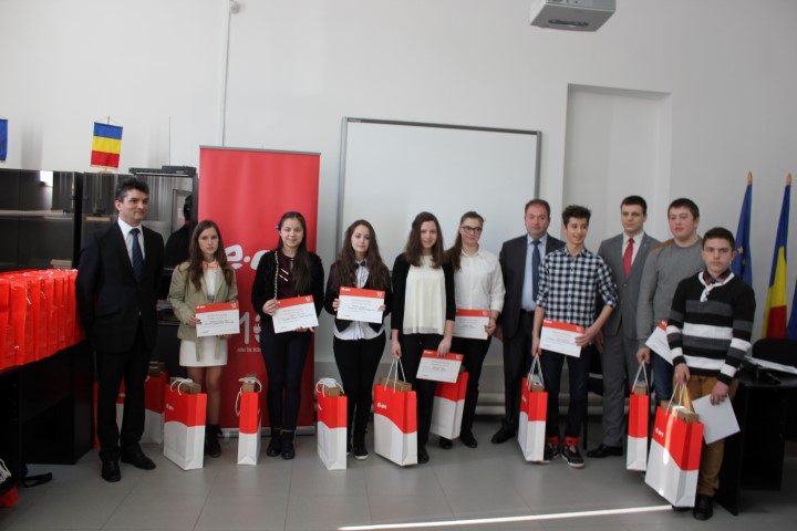 60 de copii din Reghin, premiaţi de E.ON şi pompieri