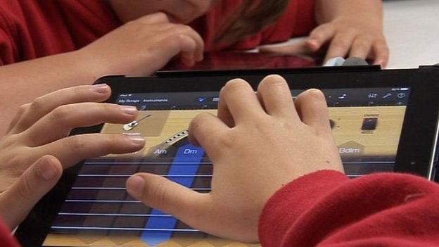Un proiect educațional inedit a fost lansat la Tg.Mureș Un proiect educațional inedit a fost lansat la Tg.Mureș