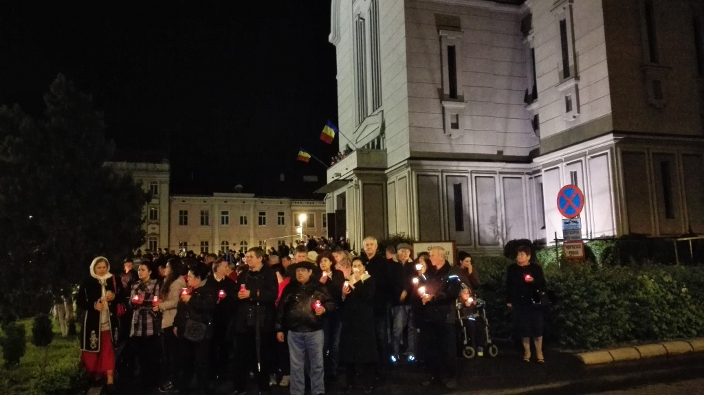 ”Lumânarea de Paști înseamnă Învierea lui Isus”