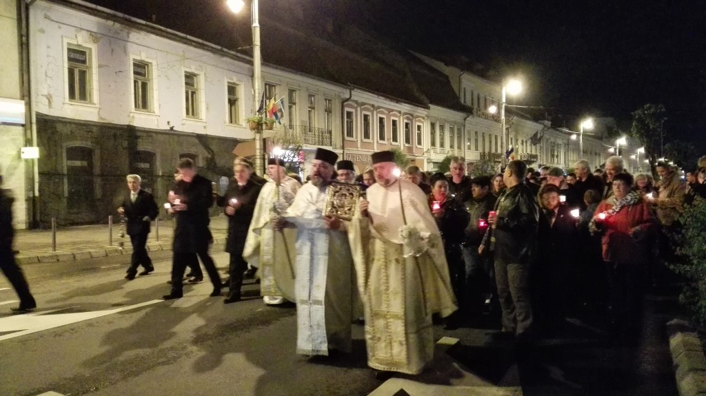 În noaptea de Înviere a Paștelui Catolic se va putea circula până la ora două noaptea