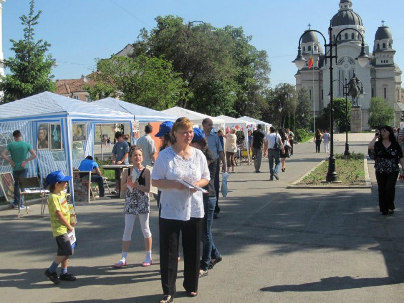 Începe Târgul ONG-urilor de la Tîrgu-Mureș Începe Târgul ONG-urilor de la Tîrgu-Mureș