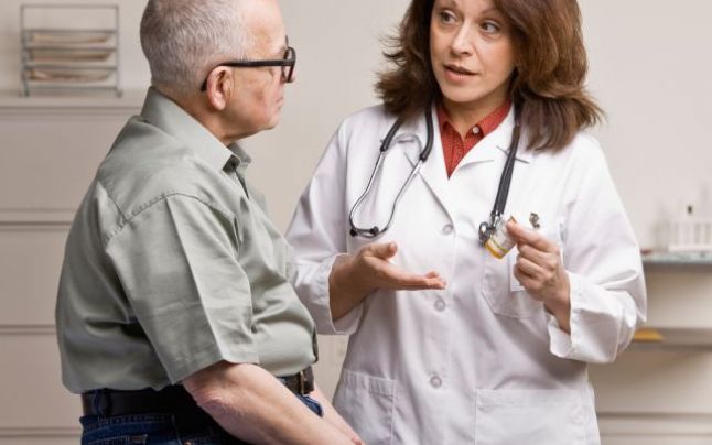 Bărbaţii cu circumferinţa taliei mai mare de 94 de centimetri sunt mai expuşi riscului de a face cancer de prostată