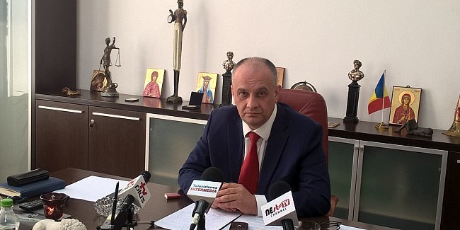 Proiect de lege: Aleşii locali maximum două mandate succesive