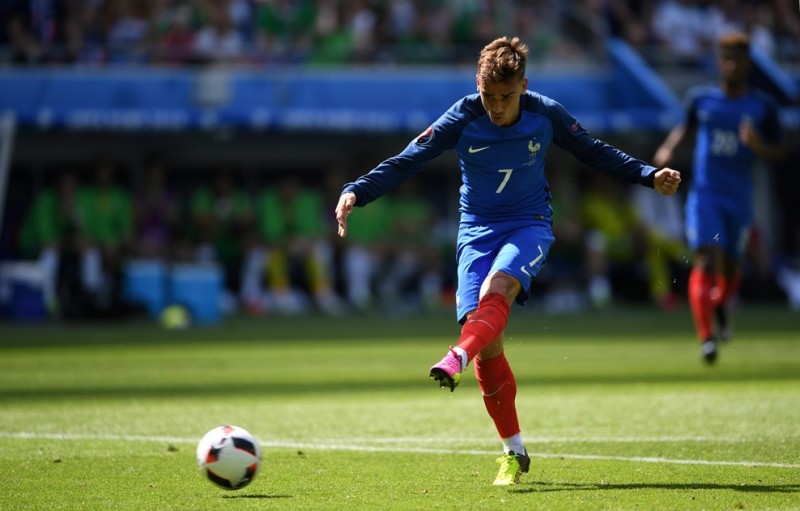 Griezmann, cu o dublă, duce Franța în sferturi la EURO