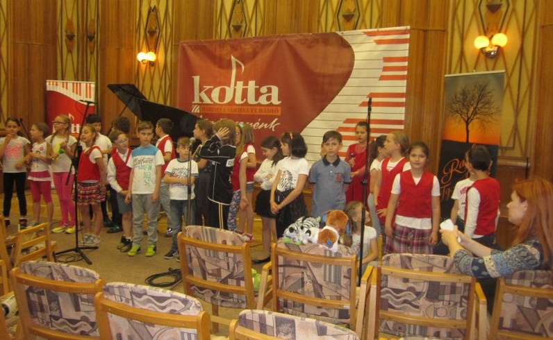 Dana Ardelean, cu copiii, pe “Sens unic”!